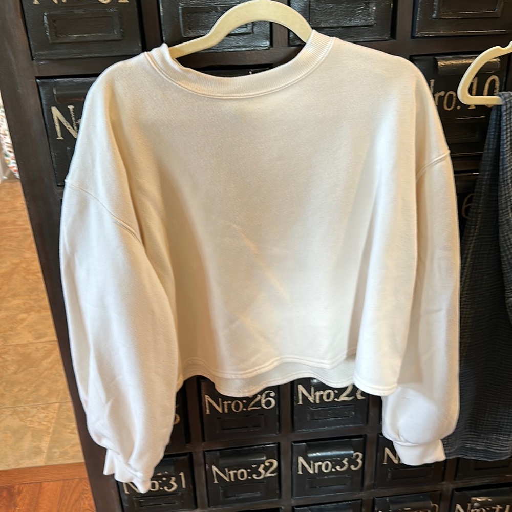 EVERYTHING MUST GO Ladies cropped sweatshirt